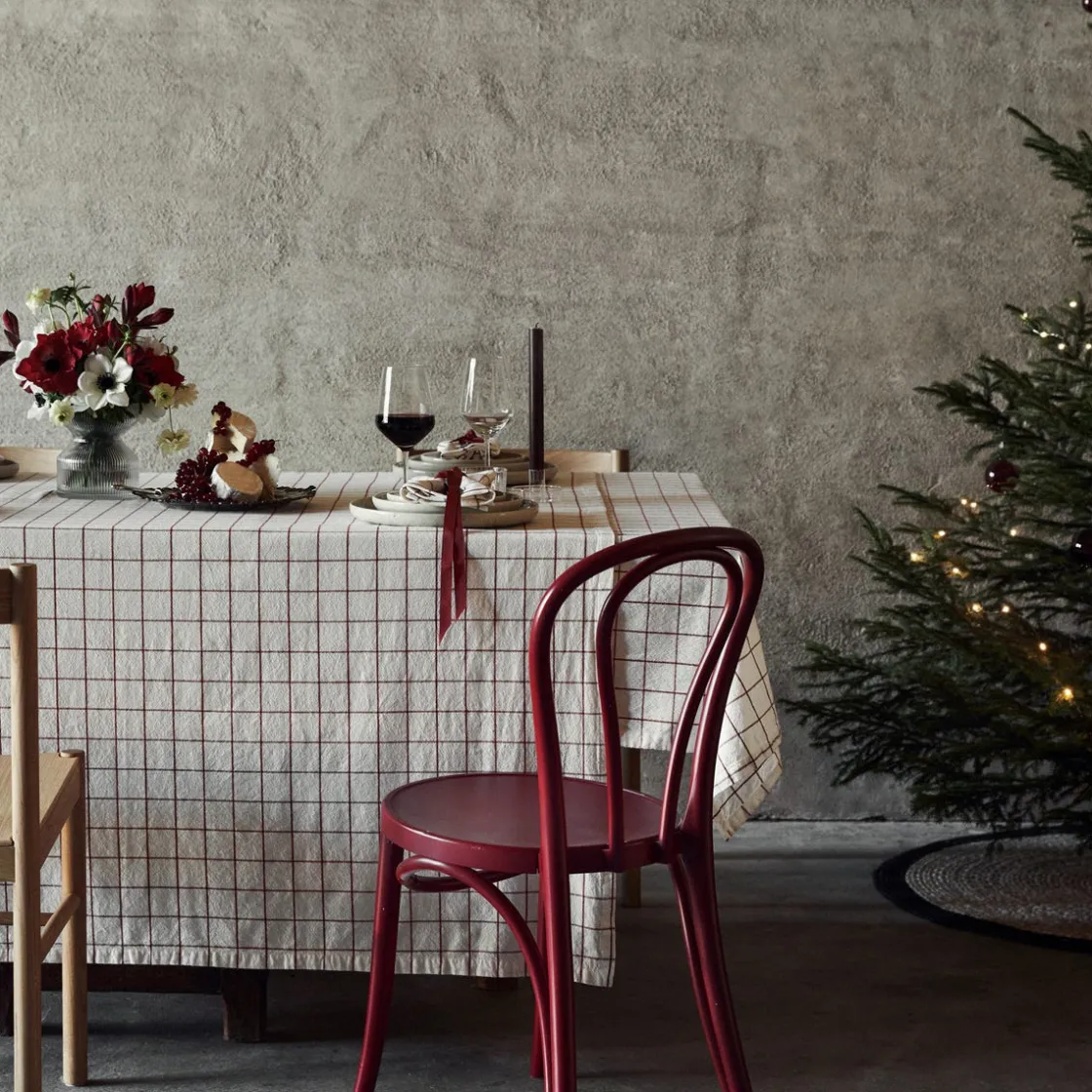 GRANIT Duk Christmas Check 140x240cm Vit/Röd- Juldukning