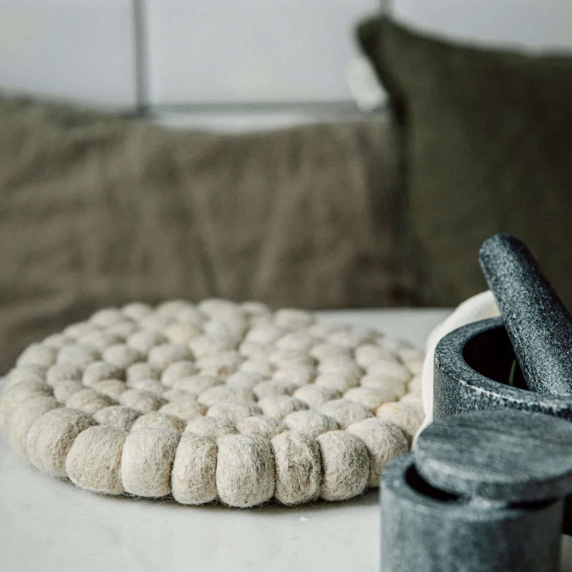 GRANIT Grytunderlägg 20cm Ull Beige- Dukning