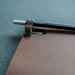 GRANIT Pennhållare Klämma- Klämmor & Vajrar