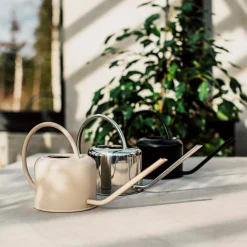 GRANIT Vattenkanna 0,9L Svart- Växt- & Odlingstillbehör